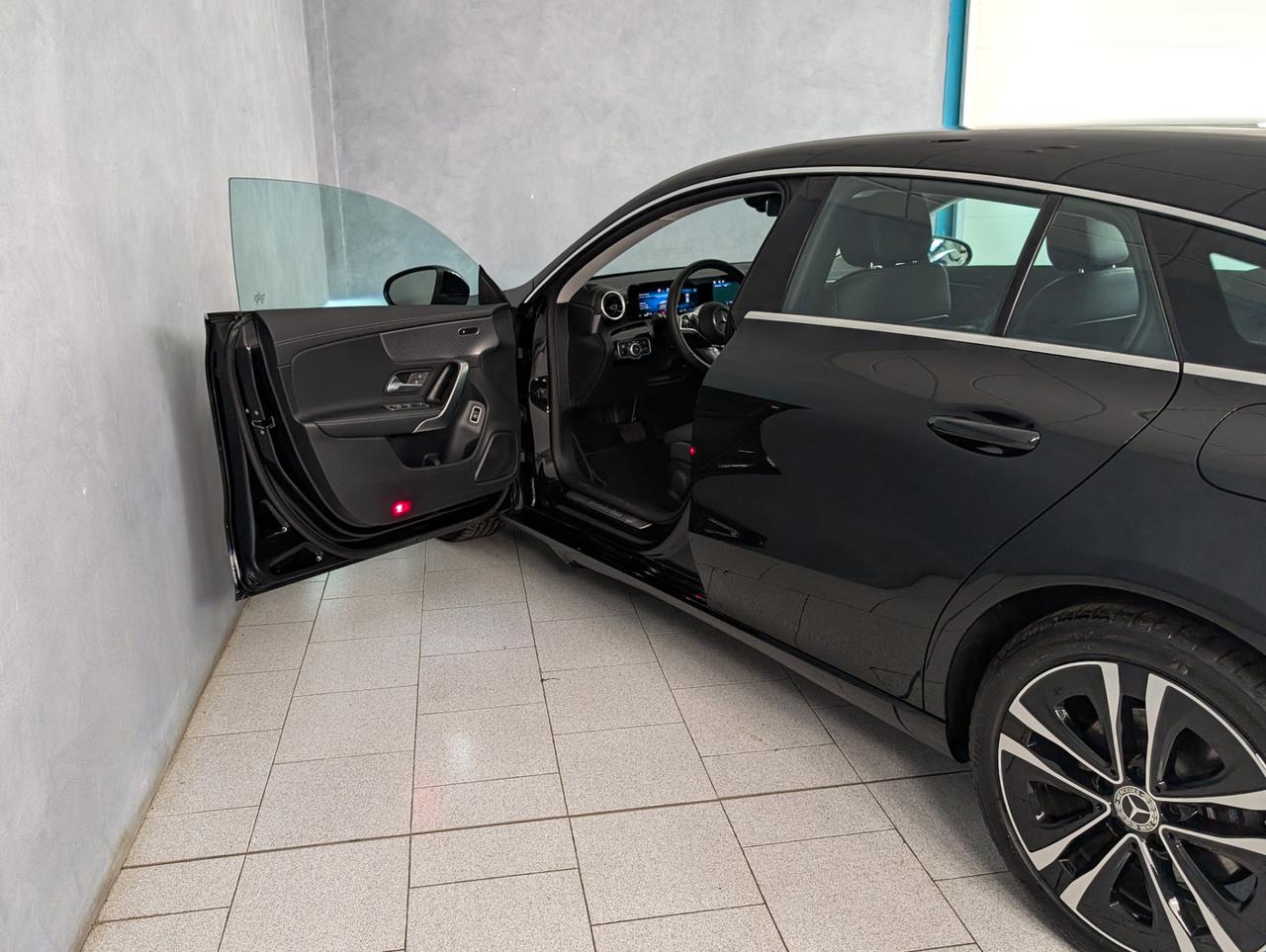 Mercedes-Benz 180 Automatic Progressive Advanced