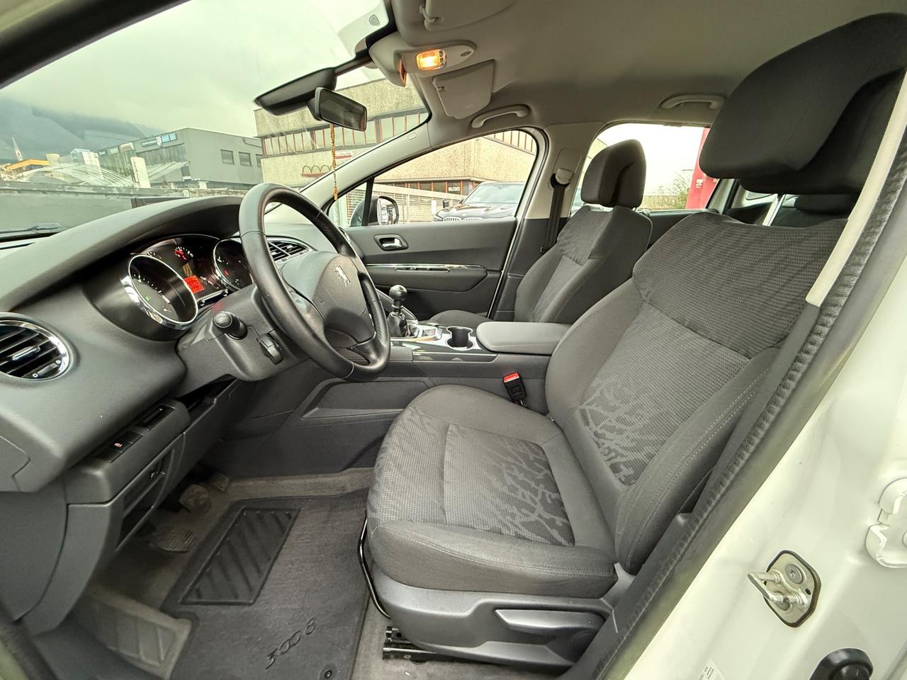 Peugeot 3008 1.6 HDi 115CV Allure 147.000Km