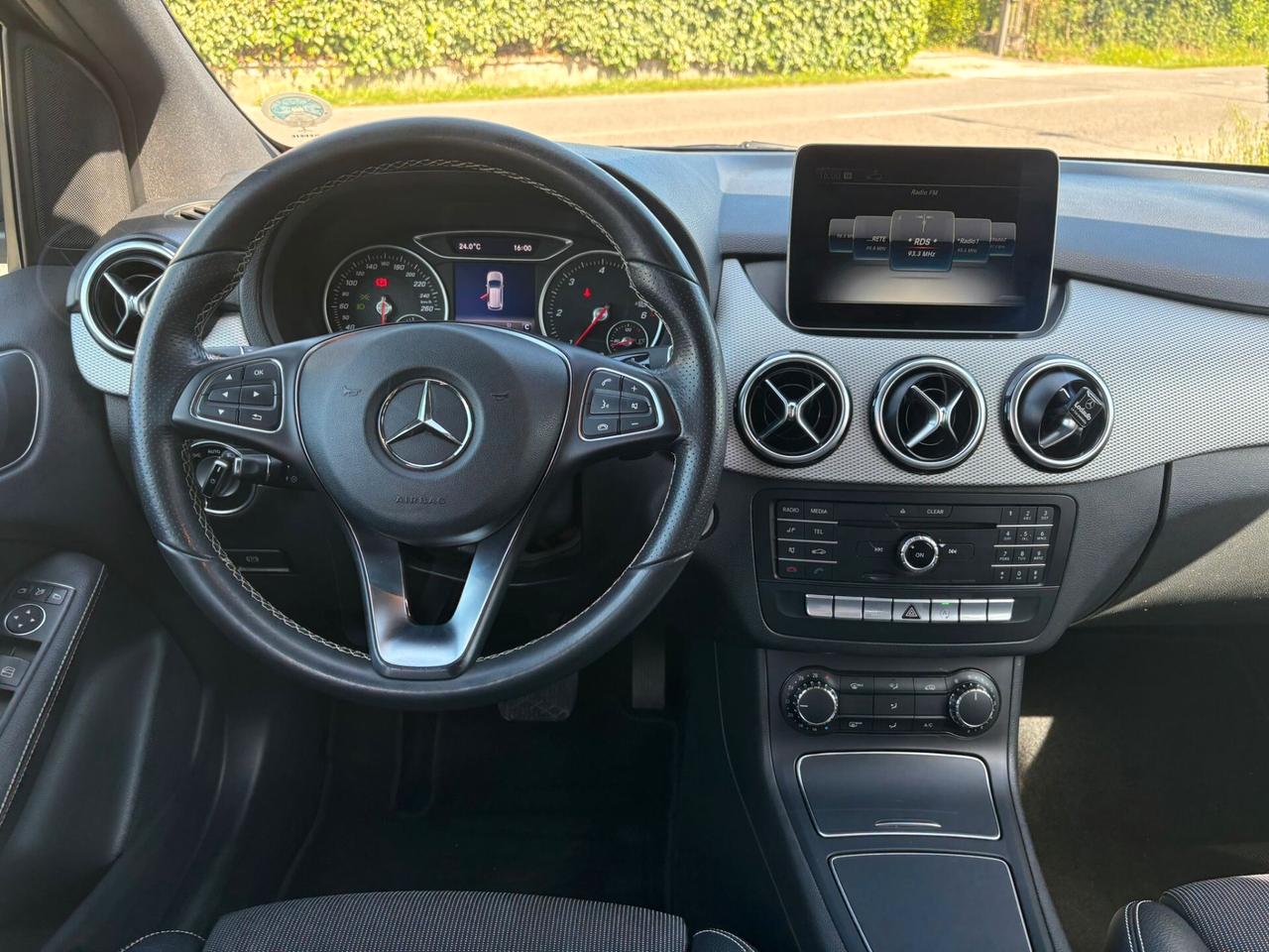 Mercedes-benz B 180 B 180 d Automatic Sport
