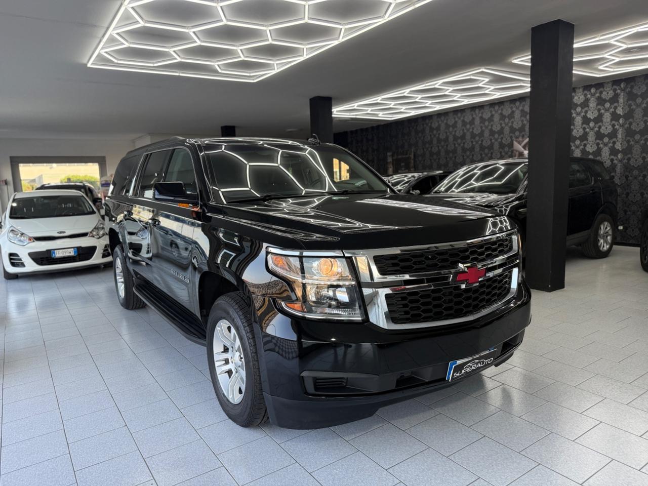 Chevrolet Suburban 5.3 340CV V8