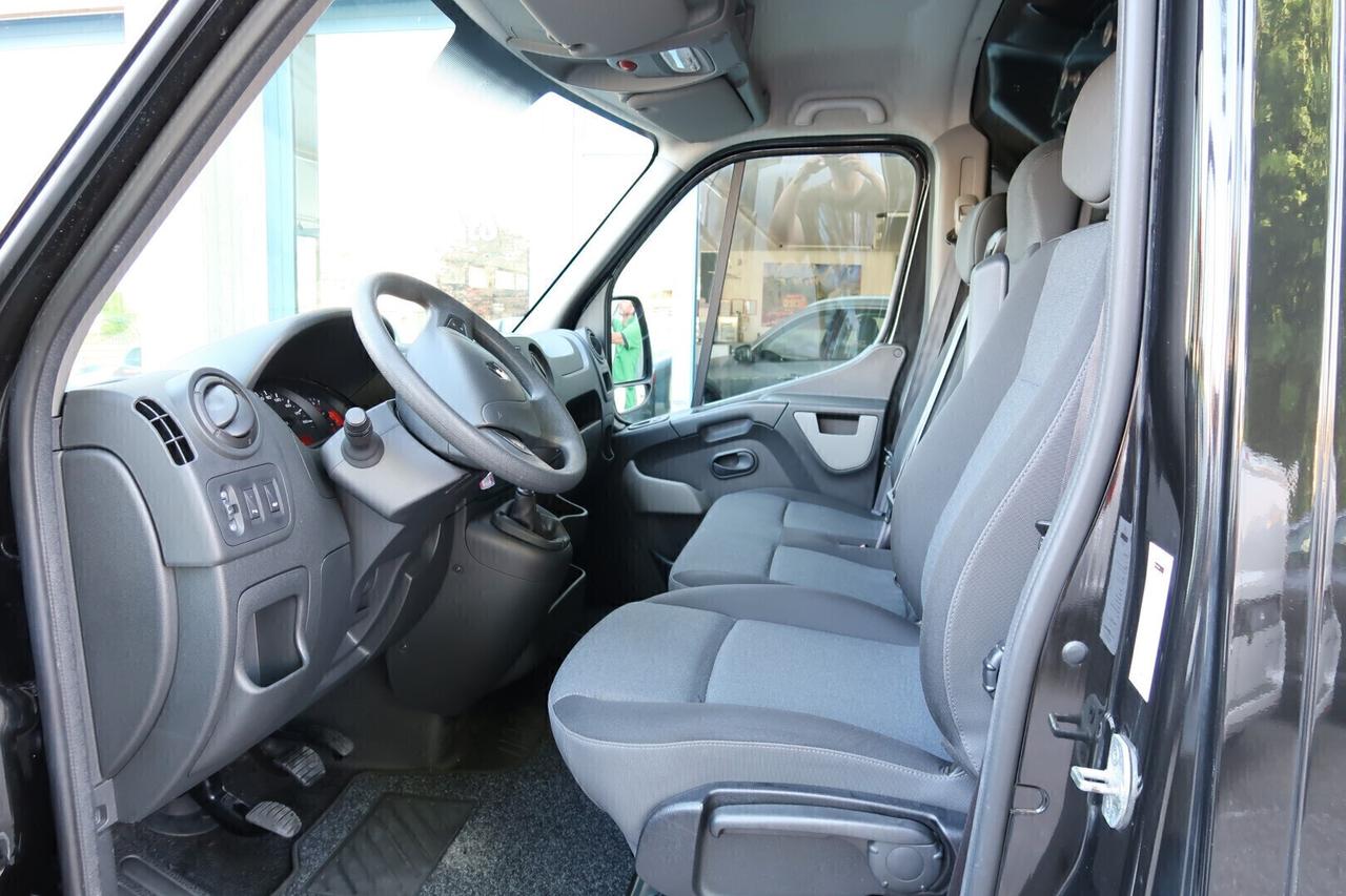 Renault Master 2.3 dCi TA L2 H2 VAN