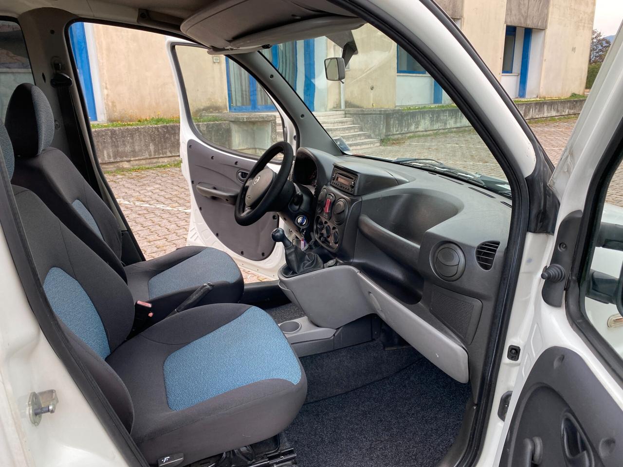 Fiat Doblò 1.3 Mjt Autocarro 5Posti CLIMA