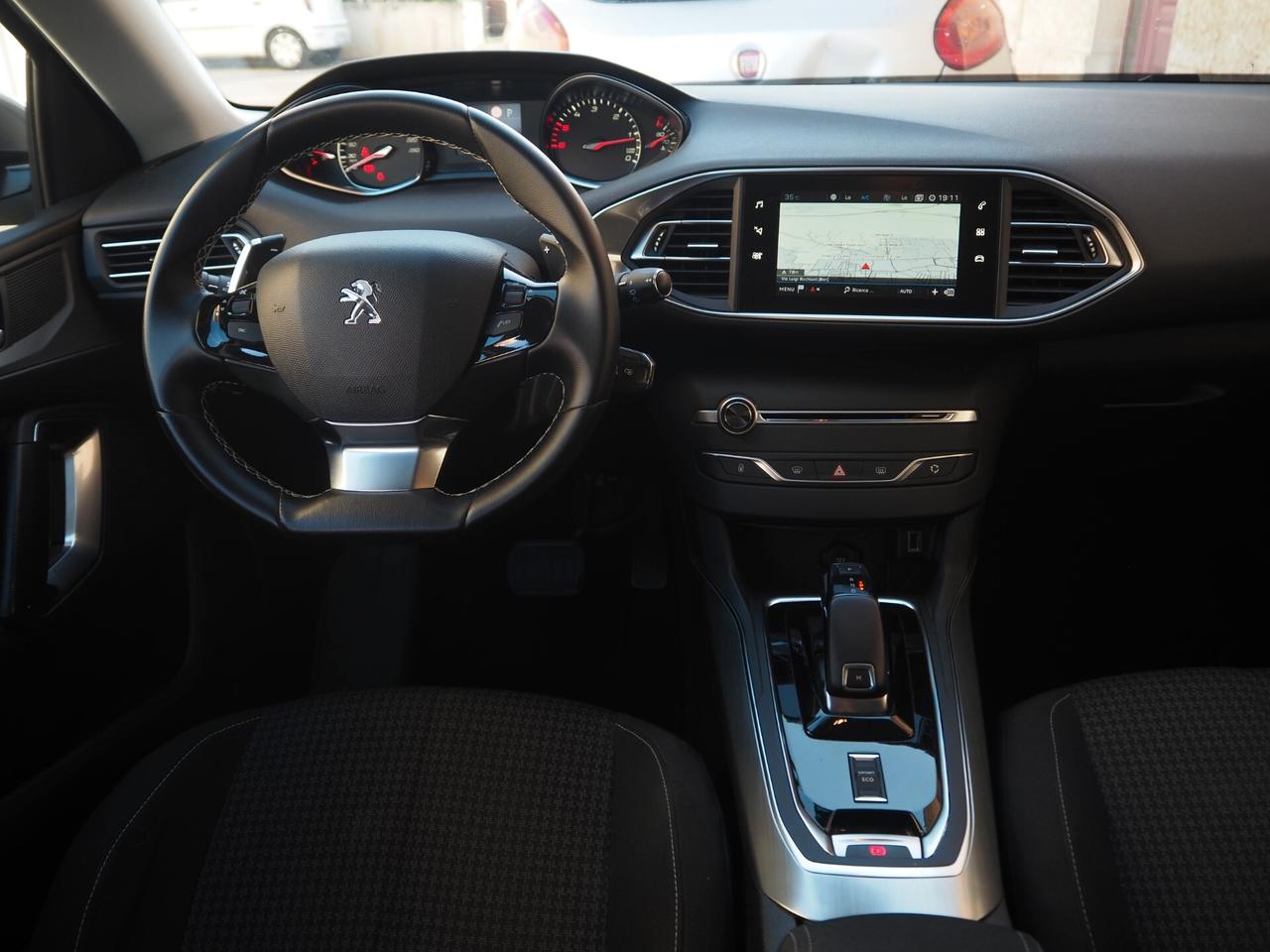 Peugeot 308 BlueHDi 130 S&S EAT8 Business
