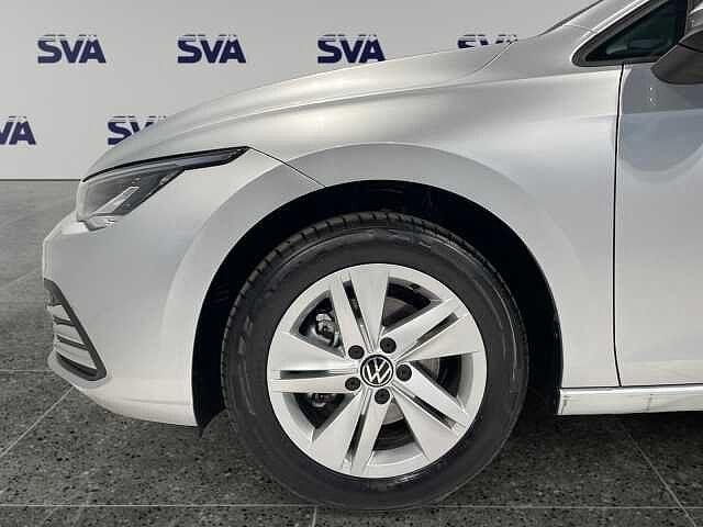 Volkswagen Golf 8ª serie 1.0eTSI 110CV DSG Life (MHEV) - IVA ESPOSTA