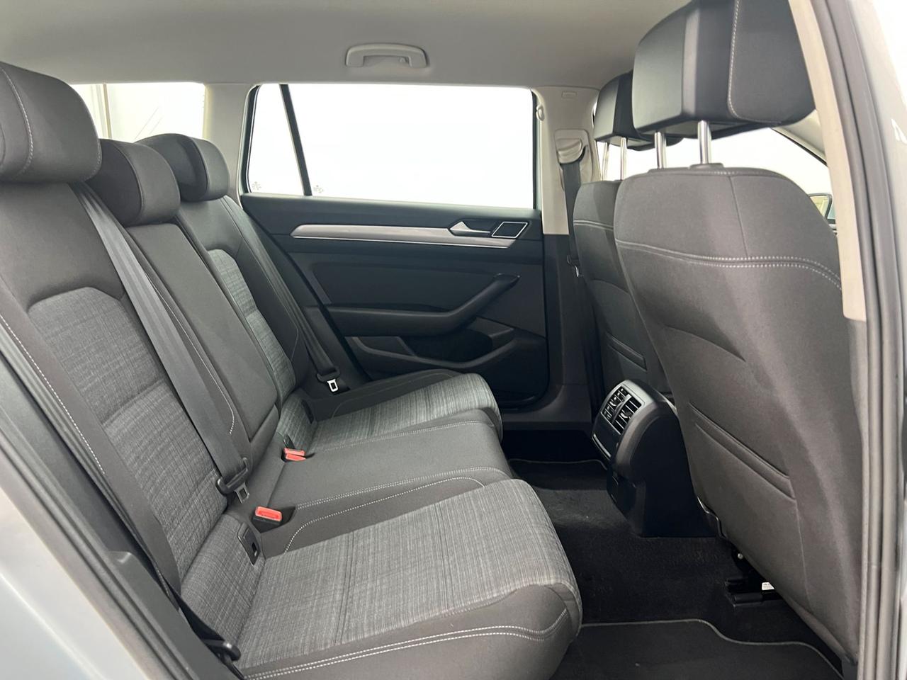 VOLKSWAGEN Passat VIII 2019 Variant Passat Variant 2.0 tdi Business 122cv dsg