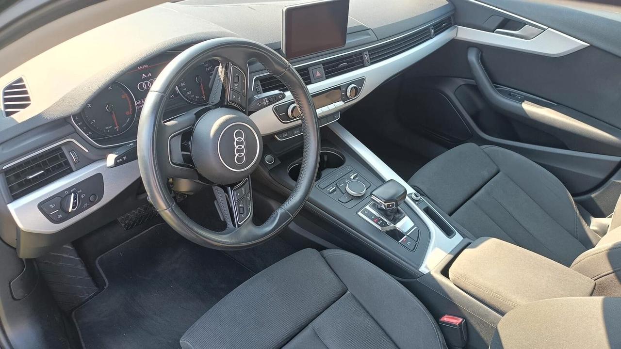Audi A4 Avant 2.0 TDI 150 CV ultra Business Sport