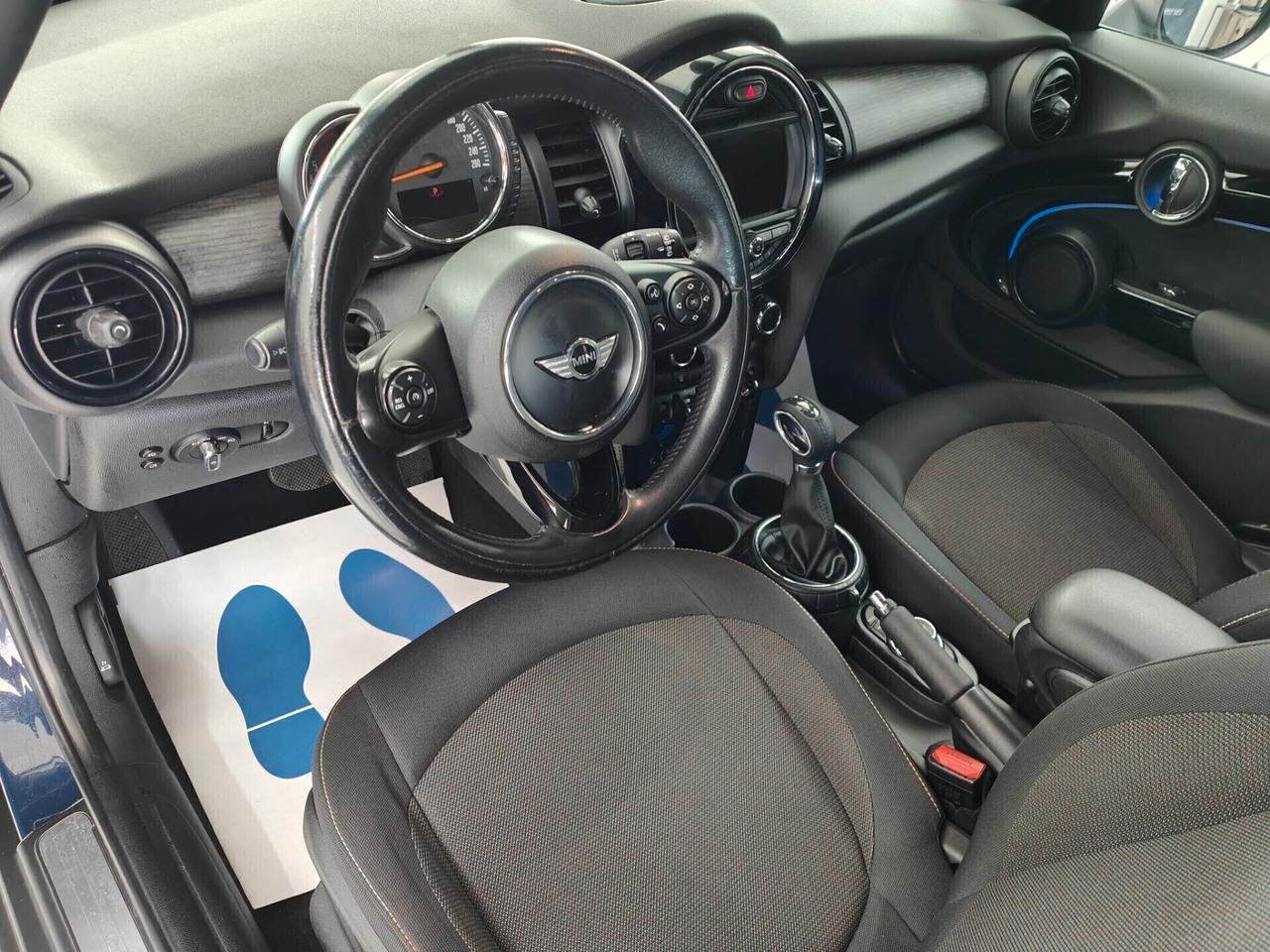 MINI Cooper D 1.5 Boost 5p auto