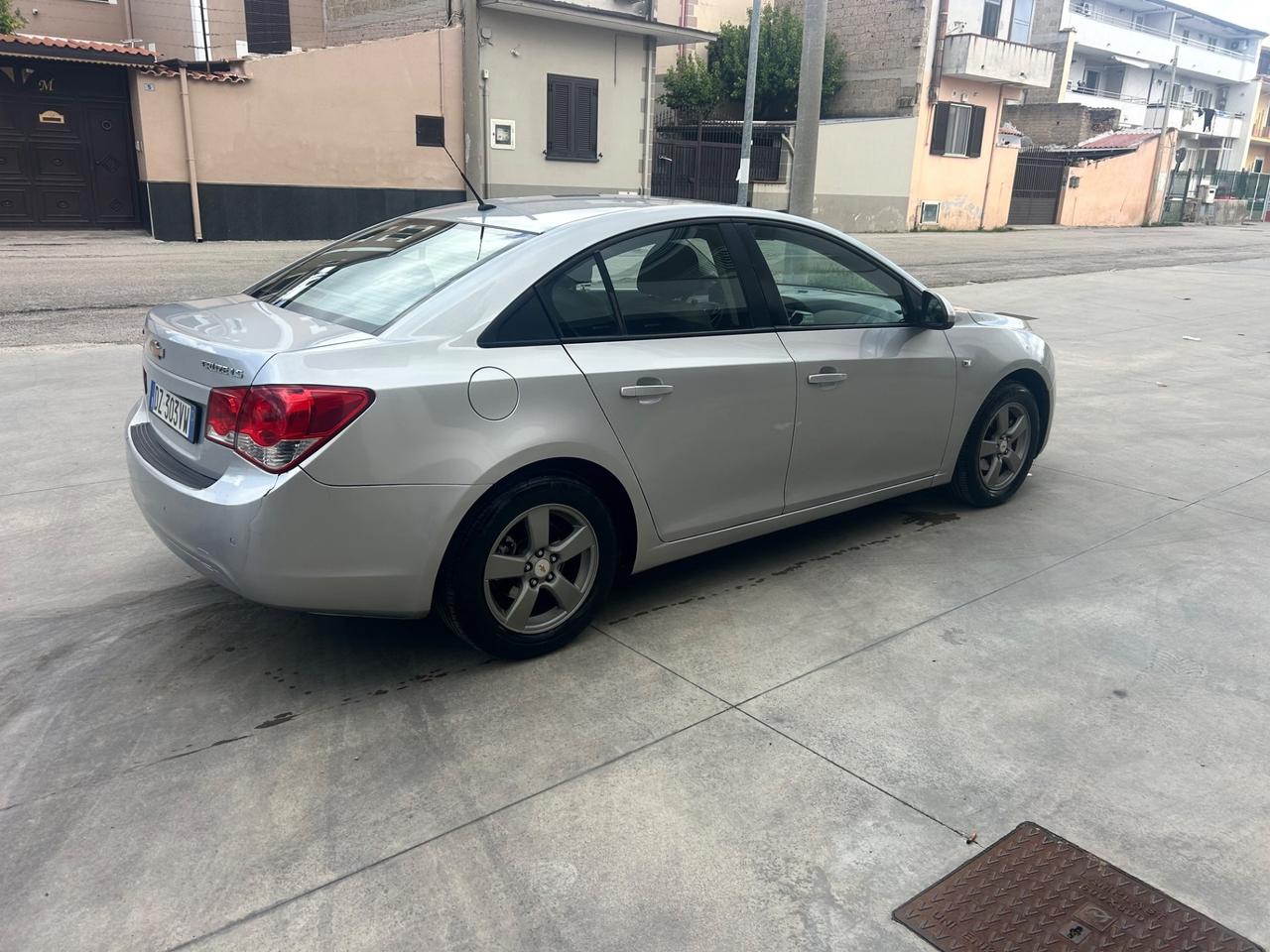 Chevrolet Cruze 1.6 GPL