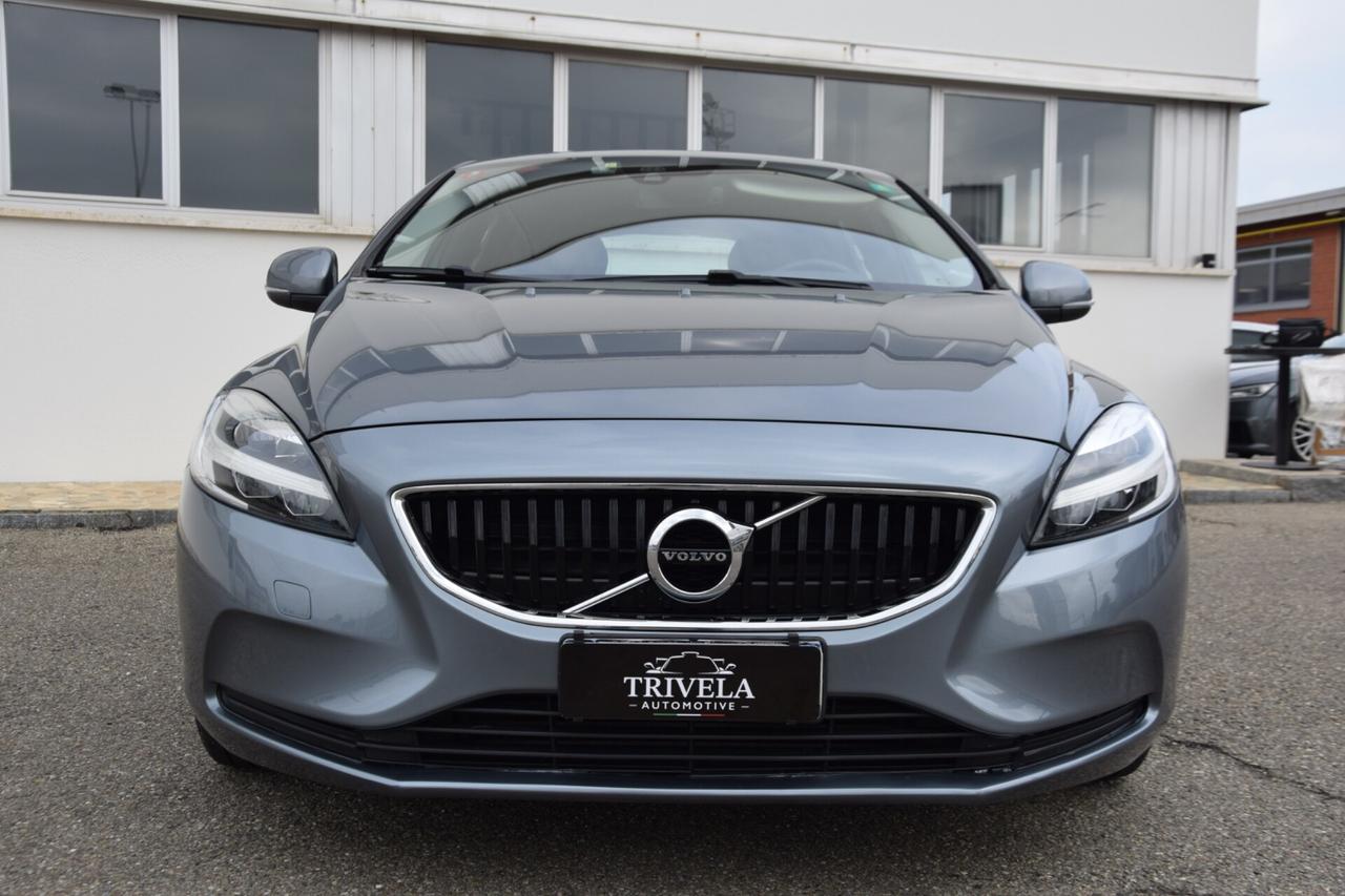 VOLVO V40 (2012-2020) V40 D2 Momentum