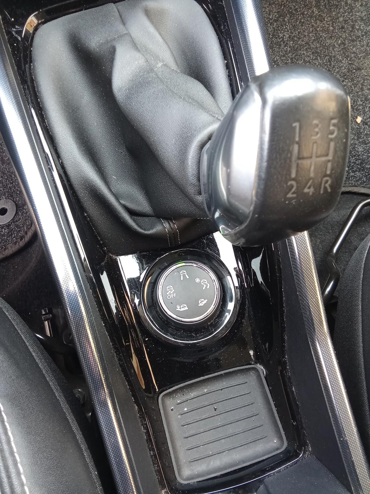 Peugeot 2008 1.6 e-HDi 115 CV Stop&Start Allure