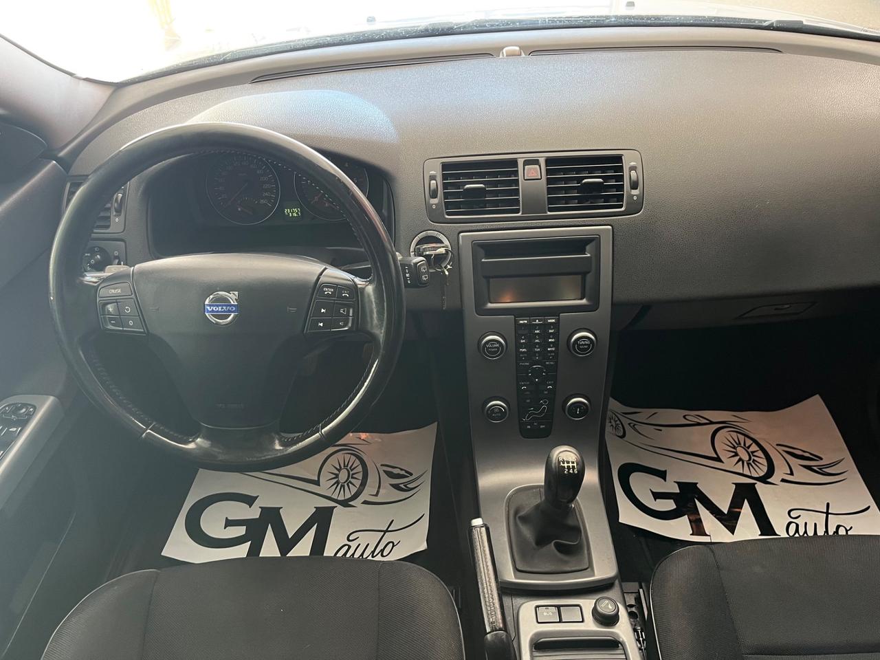 Volvo V50 D4 R-design