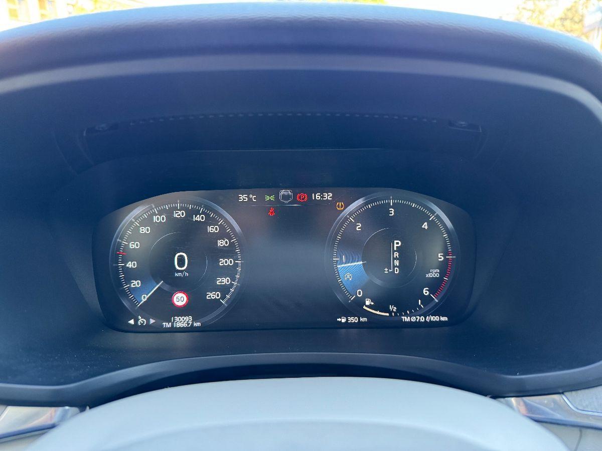 VOLVO - V60 - D3 Geartronic Inscription AUTOCARRO N1