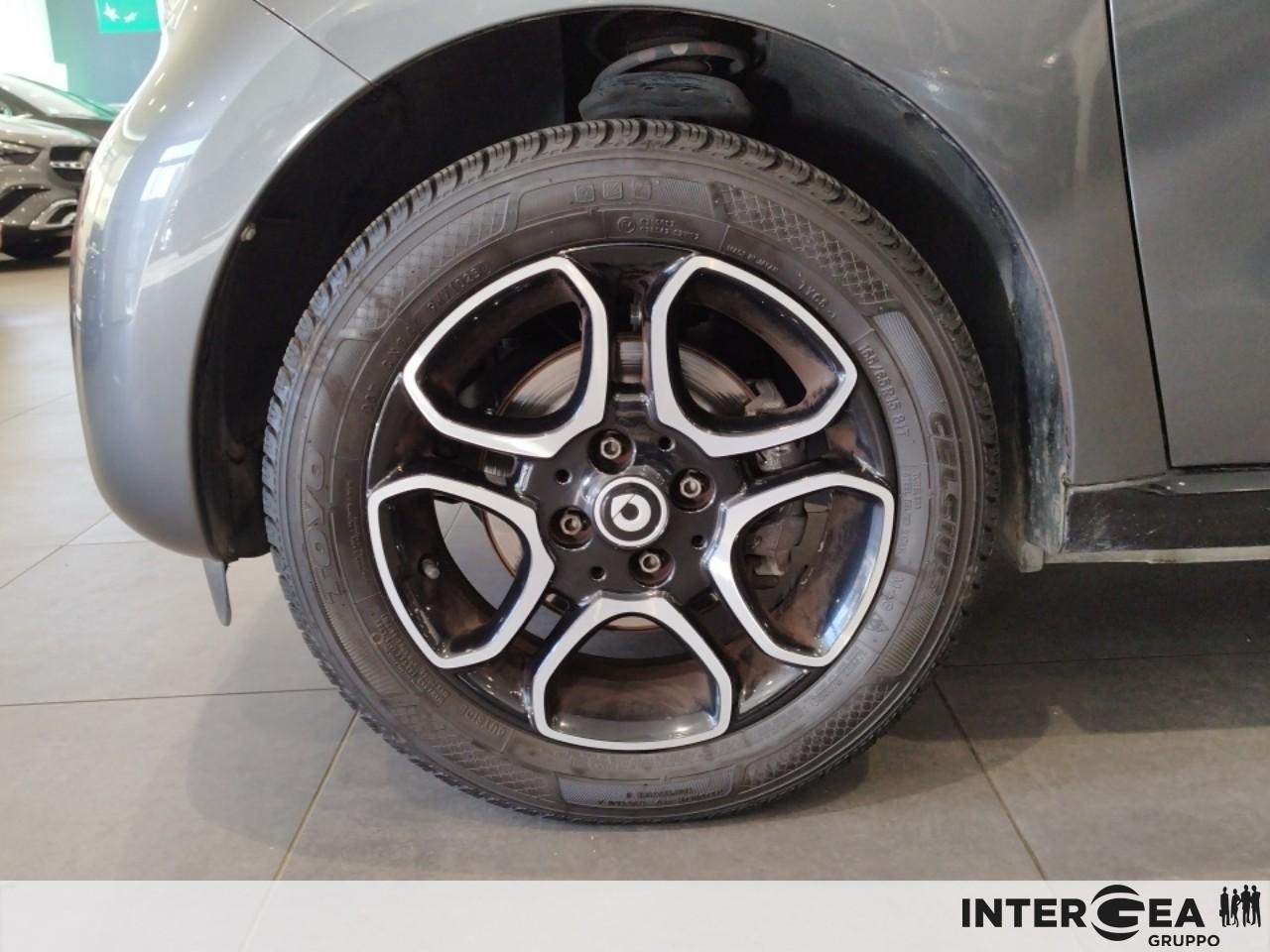 SMART Forfour 0.9 t Passion 90cv twinamic my18