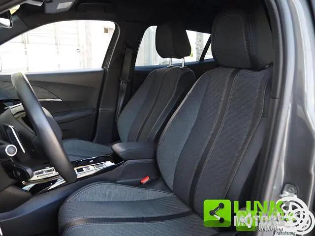 PEUGEOT 2008 1.5 HDI ALLURE EAT8