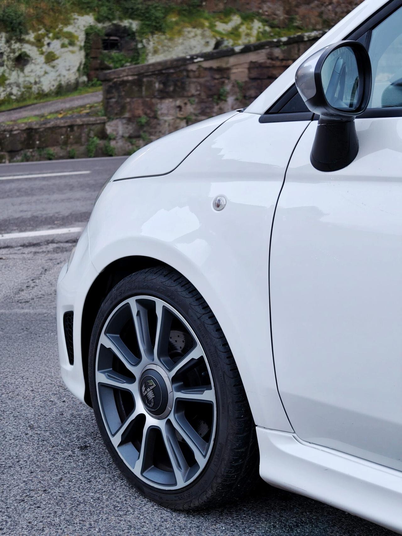 Abarth 595 1.4 Turbo T-Jet 165 CV Turismo