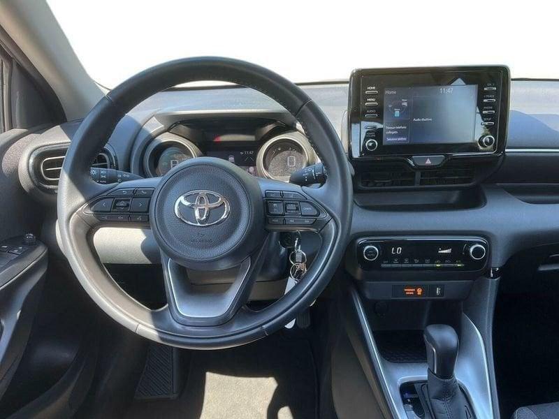 Toyota Yaris Hybrid Trend MY22