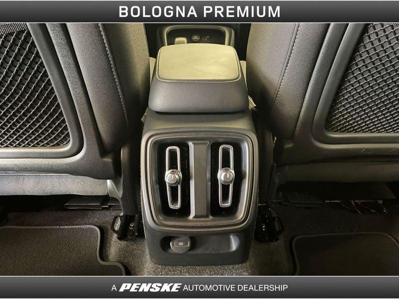 Volvo XC40 XC40 B3 automatico Core