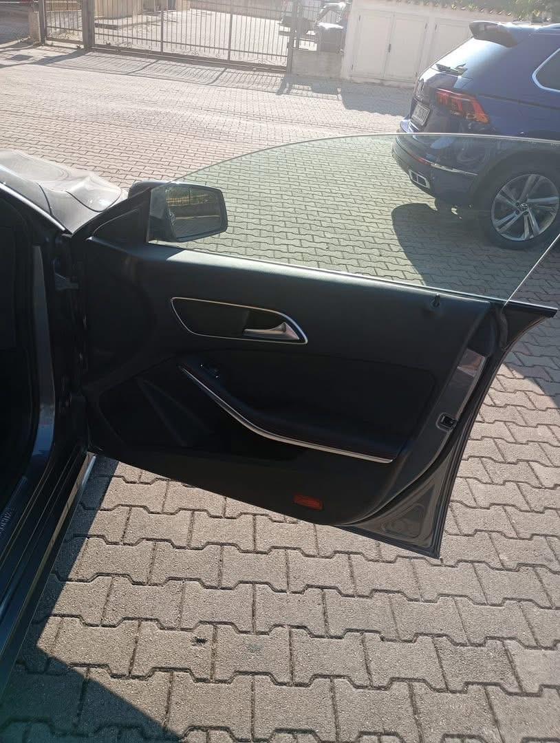 Mercedes-benz CLA 220 CDI Automatic Premium