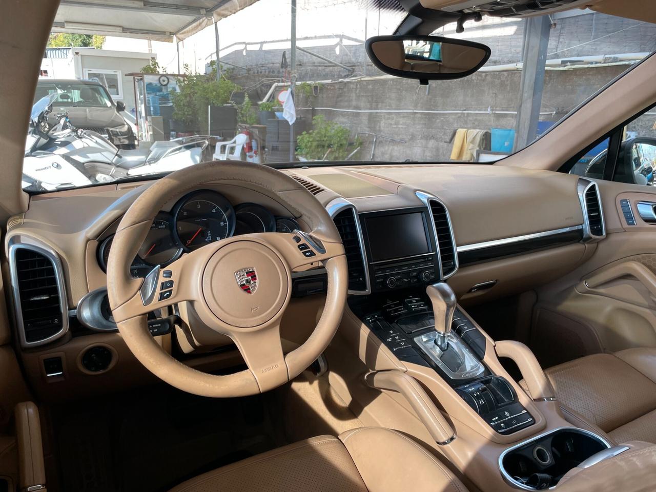 Porsche Cayenne 3.0 Diesel motore nuovo