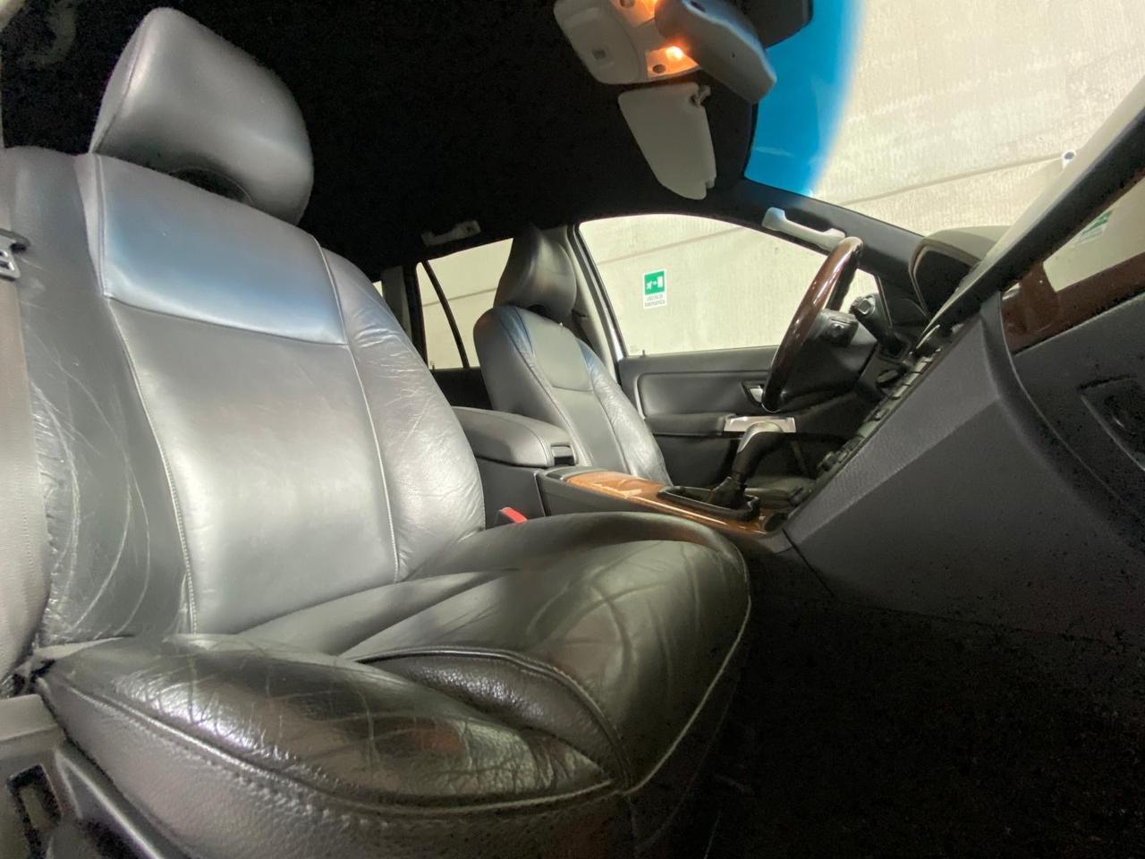 Volvo XC 90 XC90 2.4 D5 AWD