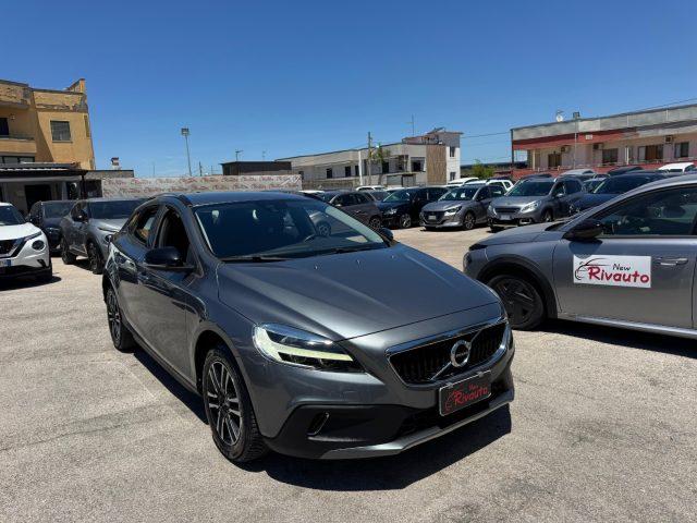 VOLVO V40 Cross Country D2 Style Plus
