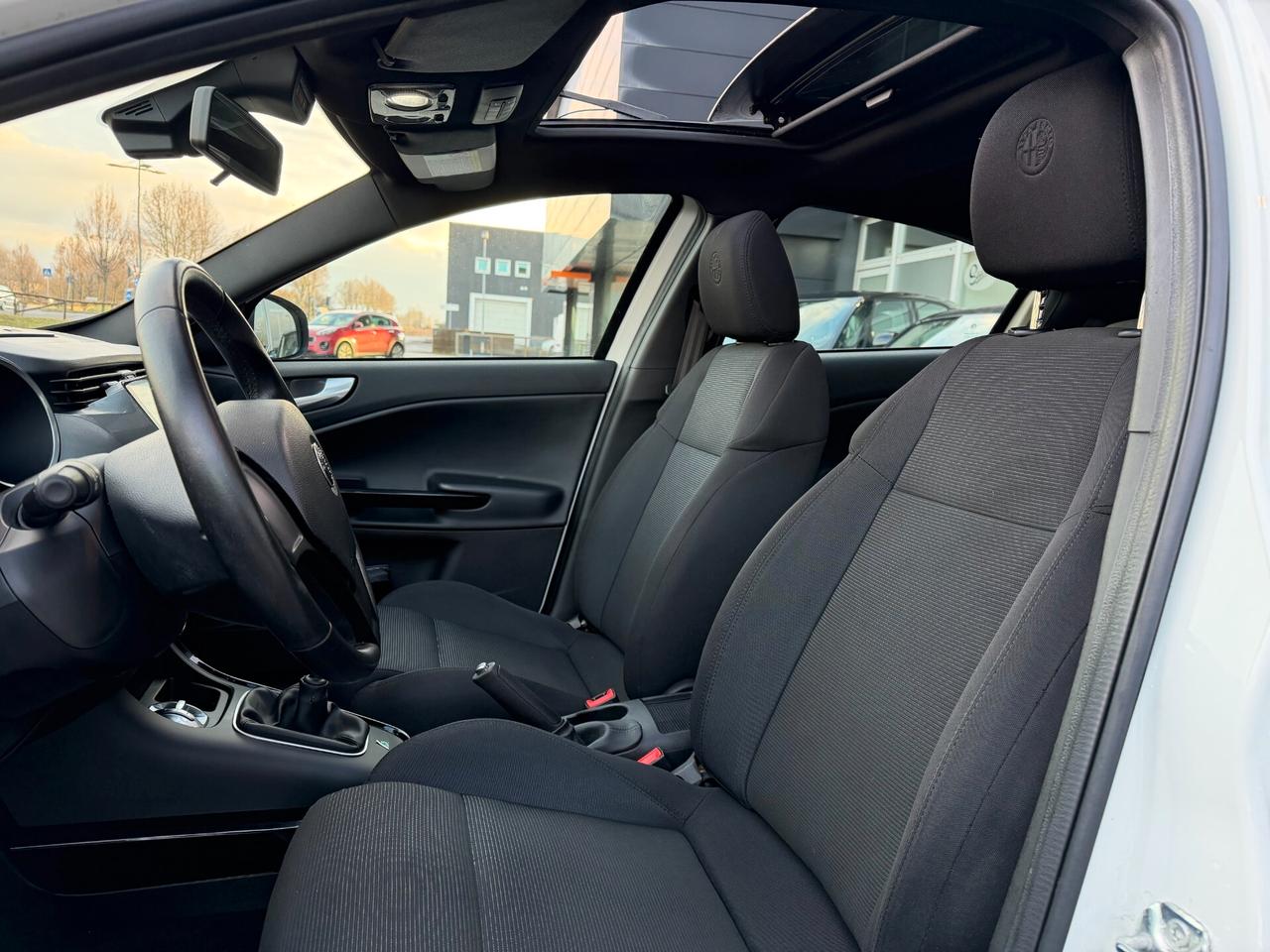 Alfa Romeo Giulietta 1.4 Turbo Full Optional Neopatentati