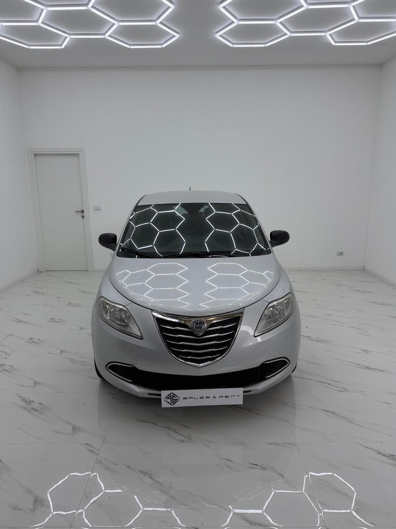 Lancia Ypsilon 0.9 TwinAir 85 CV 5 porte S&S Silver