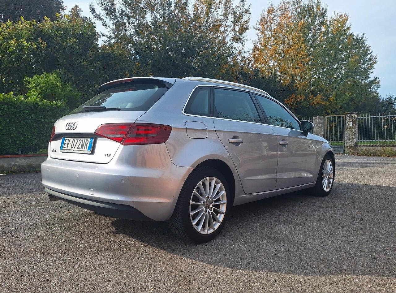 Audi A3 SPB 1.6 TDI ultra Attraction