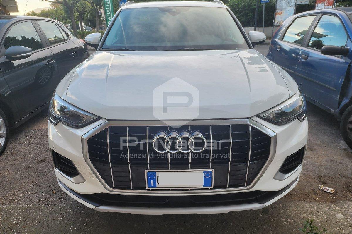 AUDI Q3 35 TDI S tronic