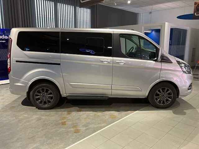 Ford Tourneo Custom 320 2.0 tdci 185cv titanium l1h1 e6.2