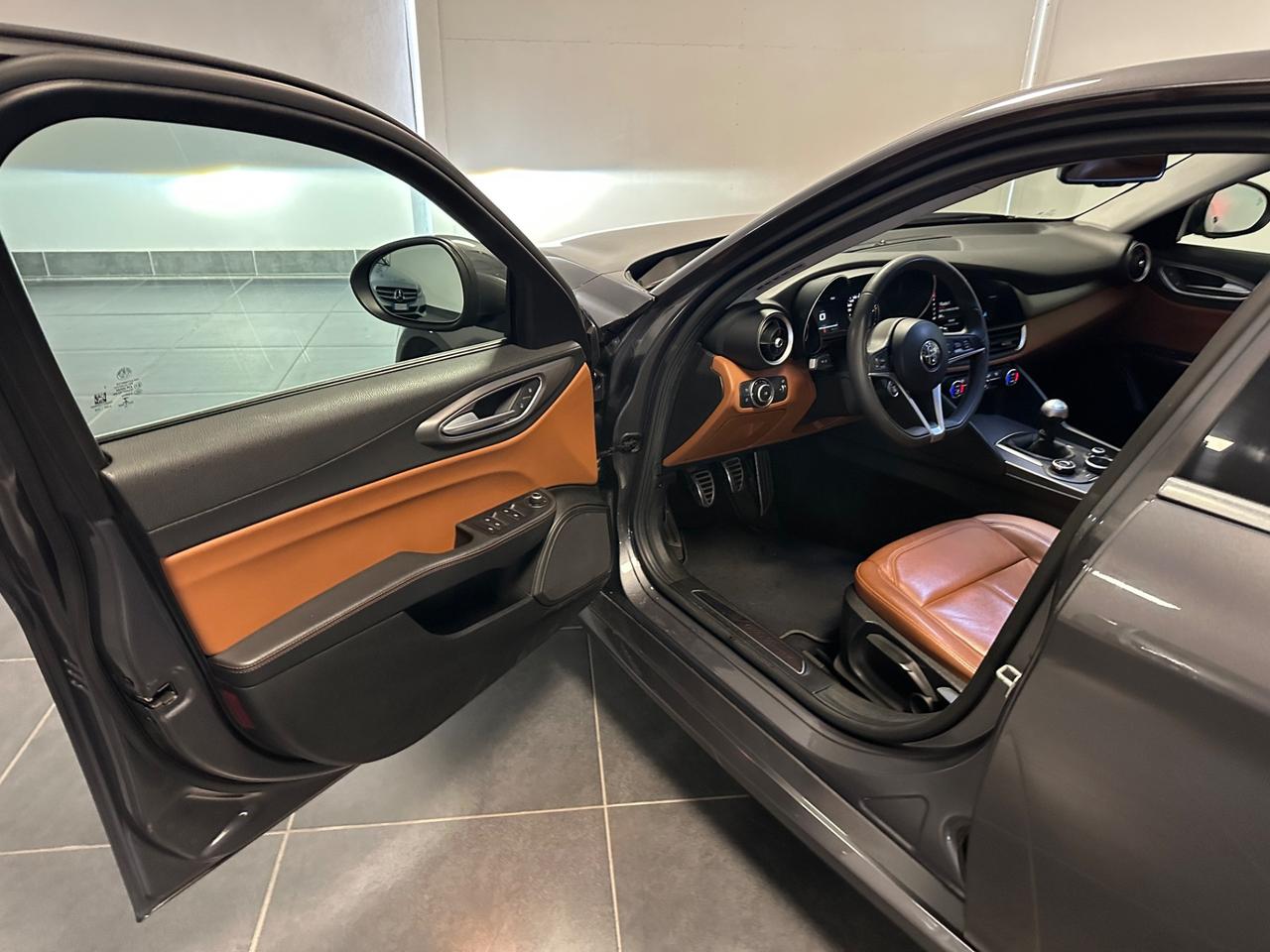 ALFA ROMEO GIULIA 2.2 T PELLE MARRONE 180CV UNIPRO
