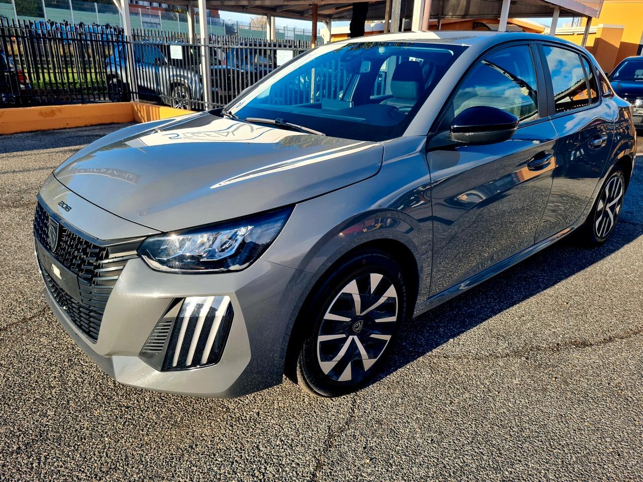 Peugeot 208 1.2 5 porte Allure*NAVIGATORE*CAMERA*PDC*