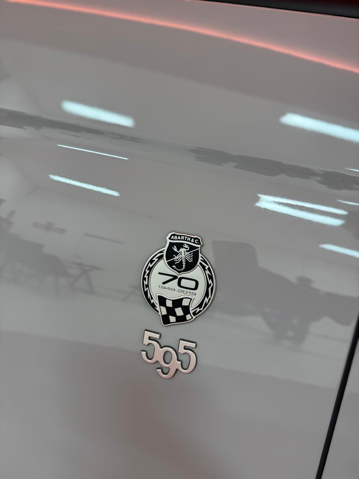 Abarth 595 1.4 Turbo T-Jet 180 CV Esseesse