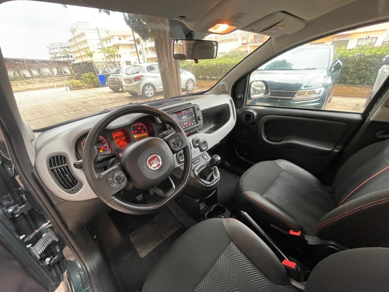 Fiat Panda 1.0 FireFly S&S Hybrid Garmin