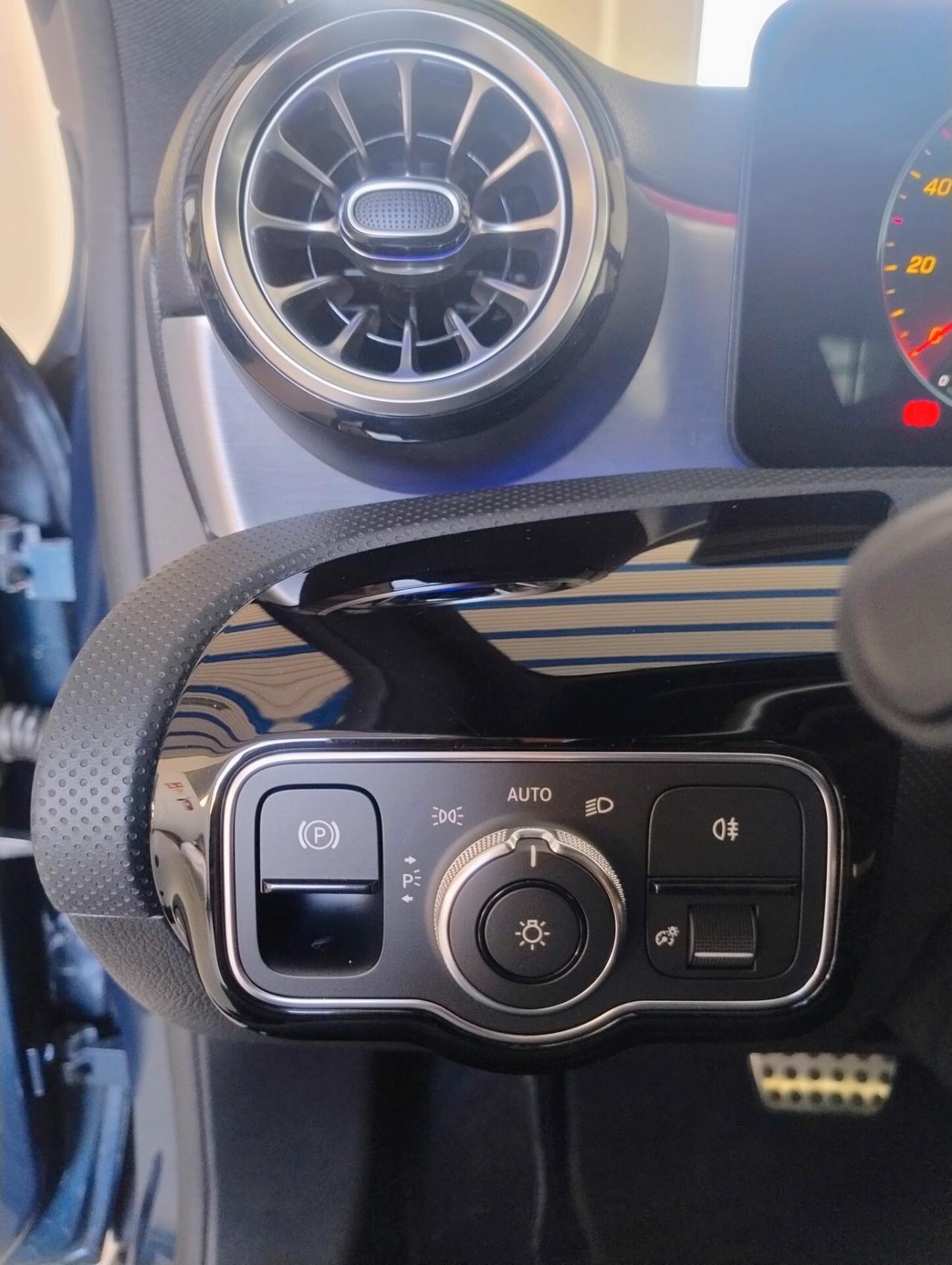 Mercedes-benz A 180 d Automatic Premium Amg-Line