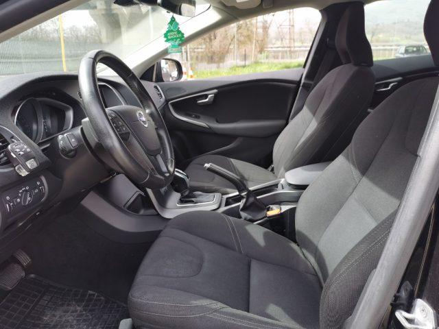 VOLVO V40 D2 1.6 Powershift Momentum