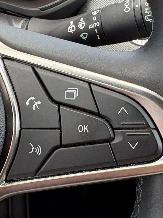 RENAULT Clio TCe 90 CV 5 porte Techno