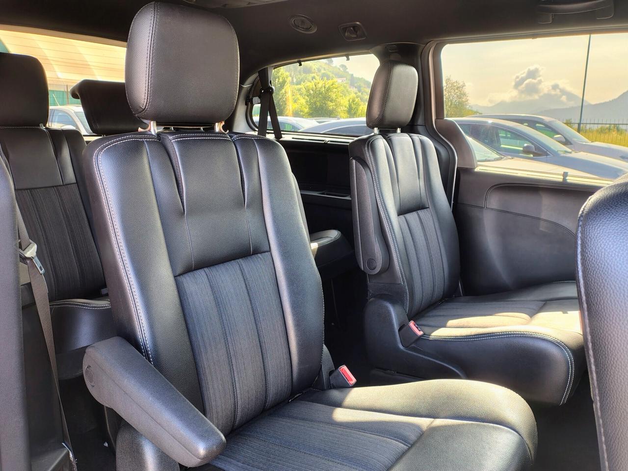 Lancia Voyager 2.8 Turbodiesel Platinum 177 CV