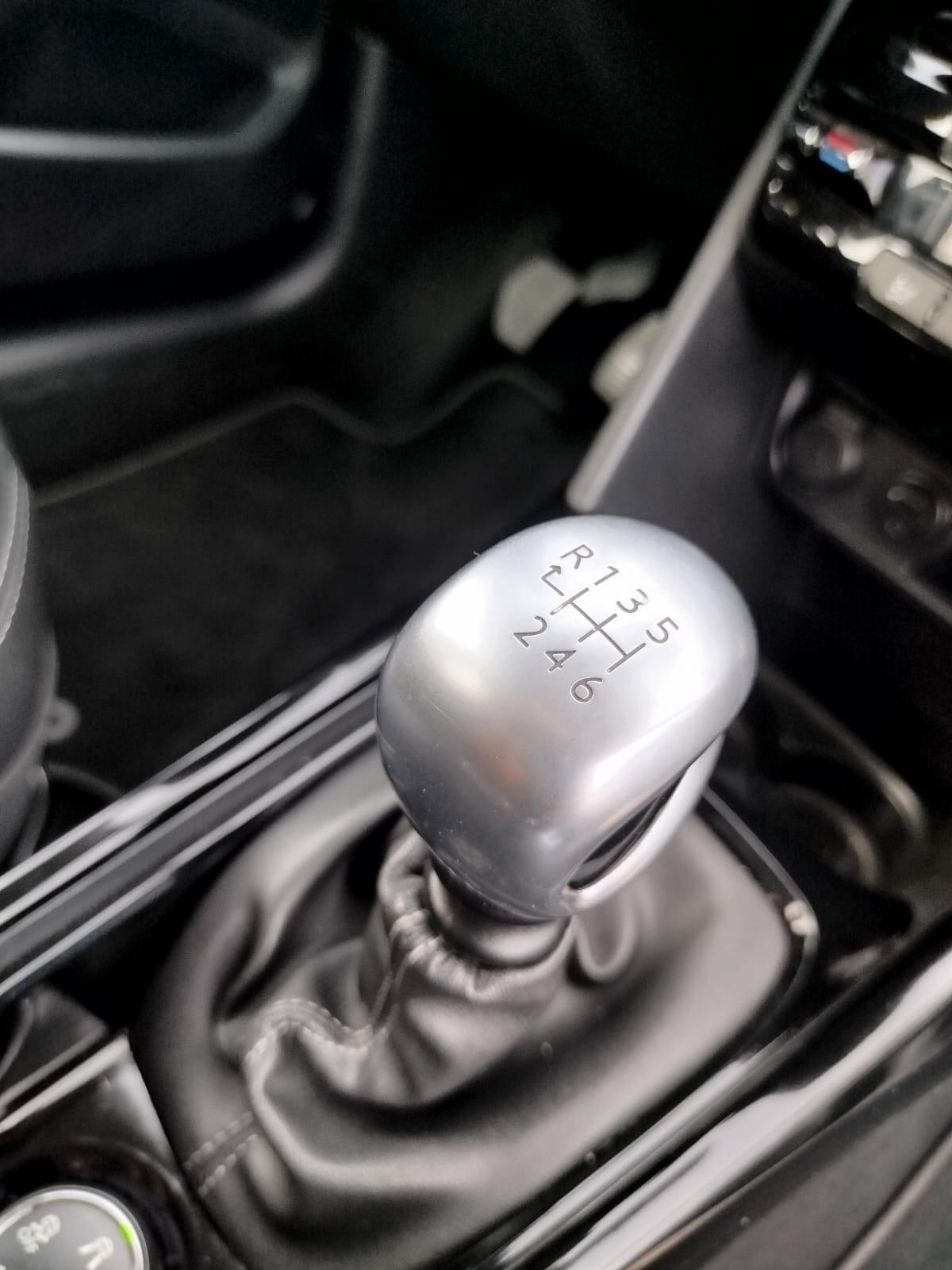 Peugeot 2008 BlueHDi 120 S&S Allure