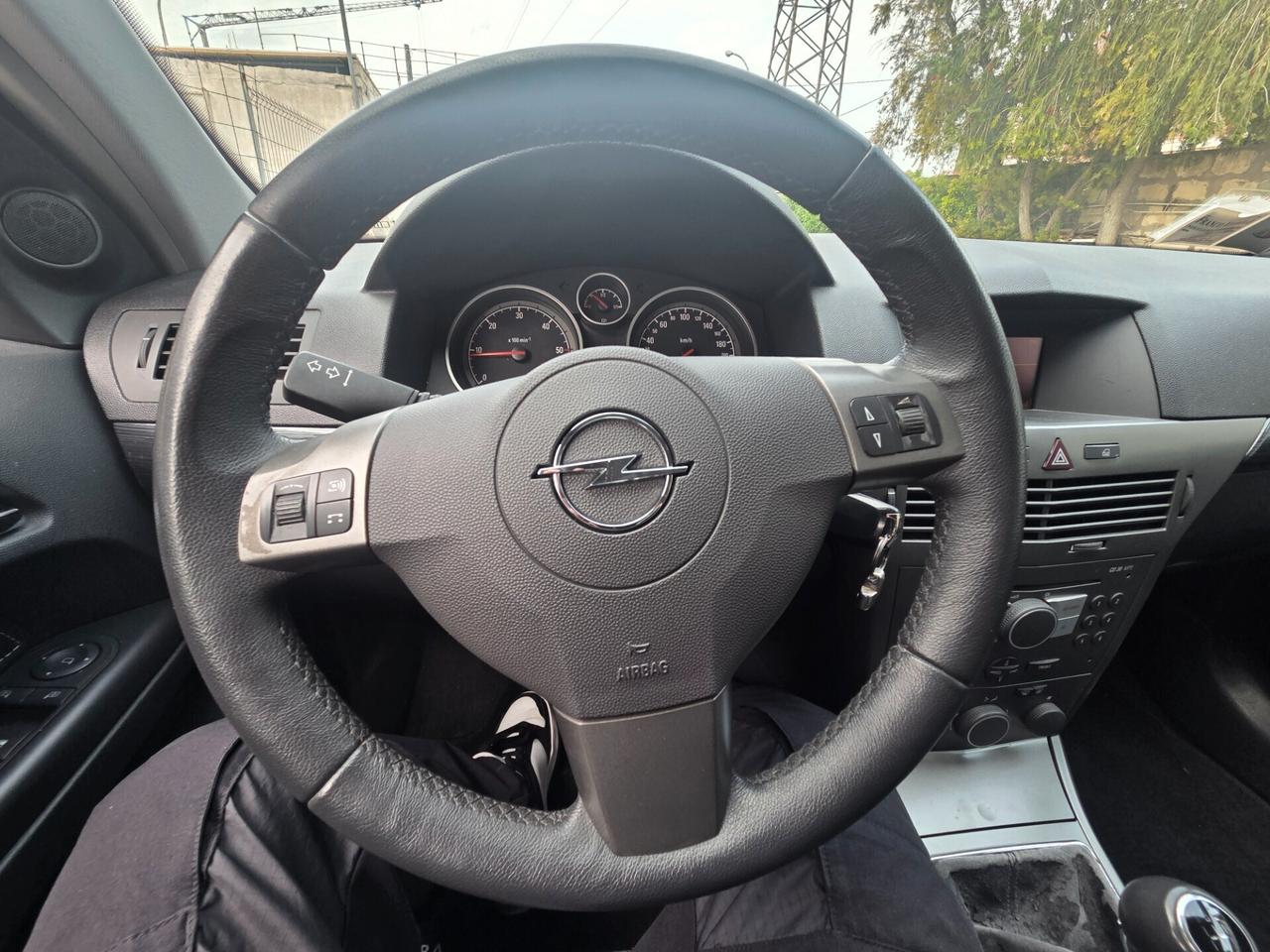 Opel Astra 1.7 CDTI 101CV 5 porte Cosmo