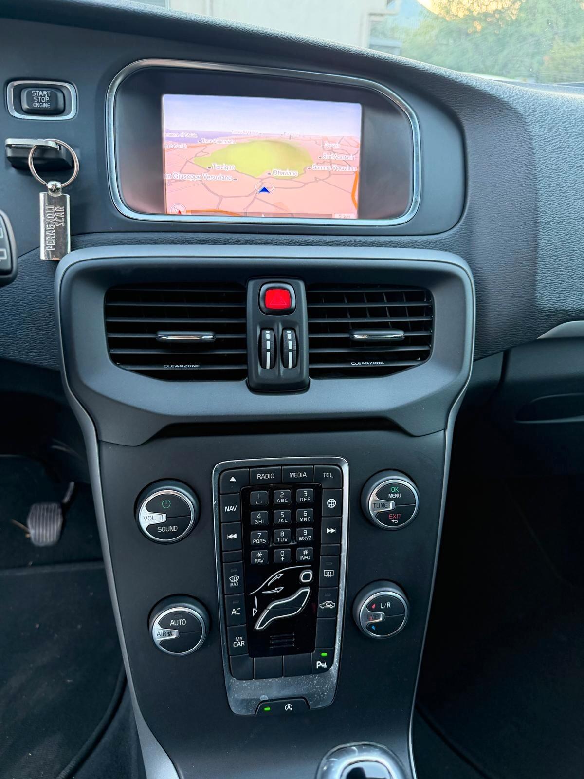 Volvo V40 D2 Momentum 2.0 120CV -2017
