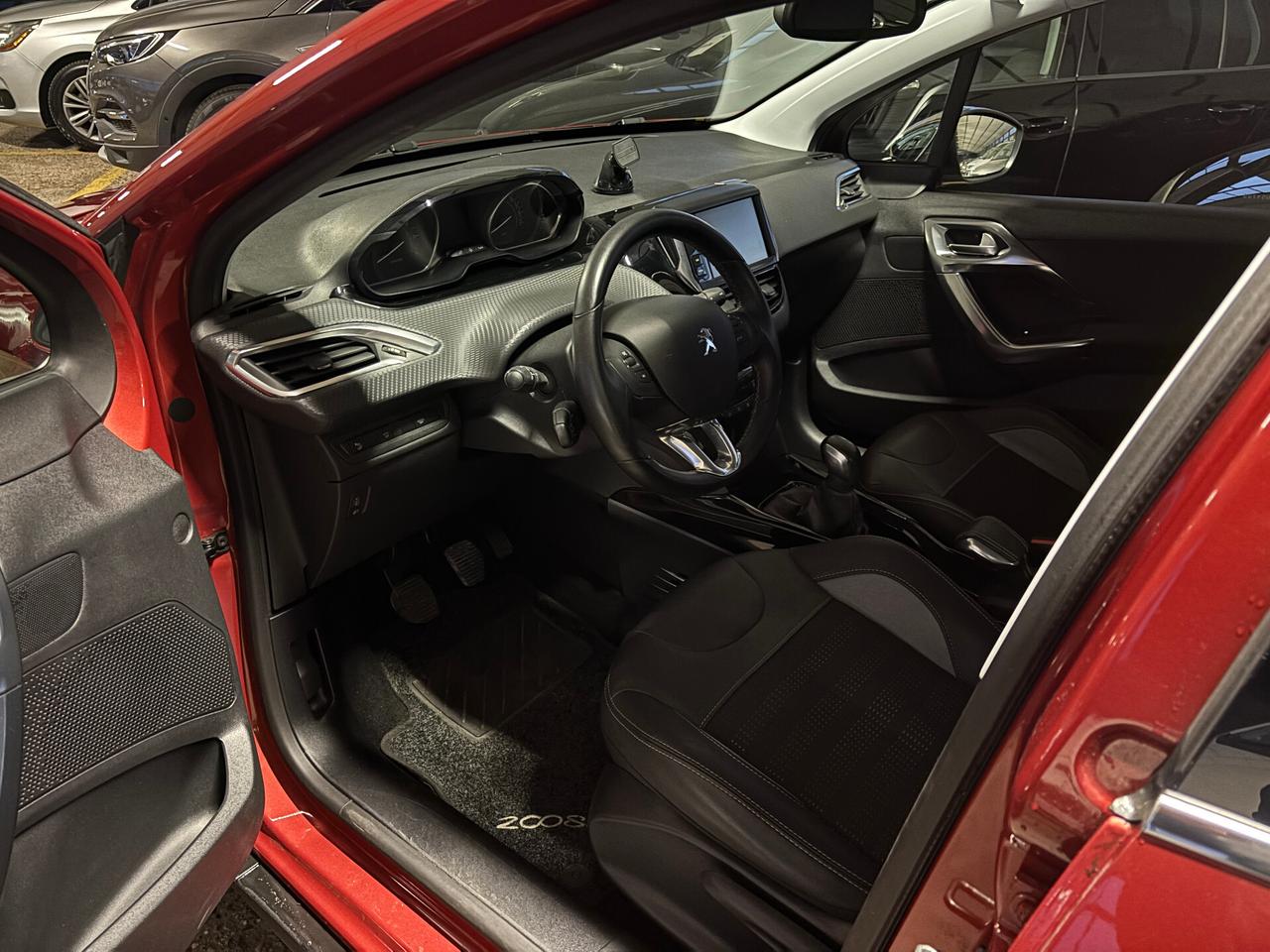 Peugeot 2008 1.2 PureTech Turbo 110 S&S Allure