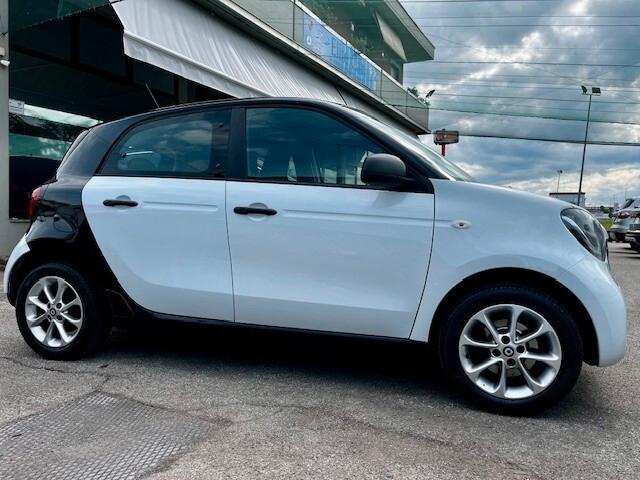 Smart ForFour 1.0 Youngster 71cv "CRUIECE C. / BLUETOOTH / S&S "