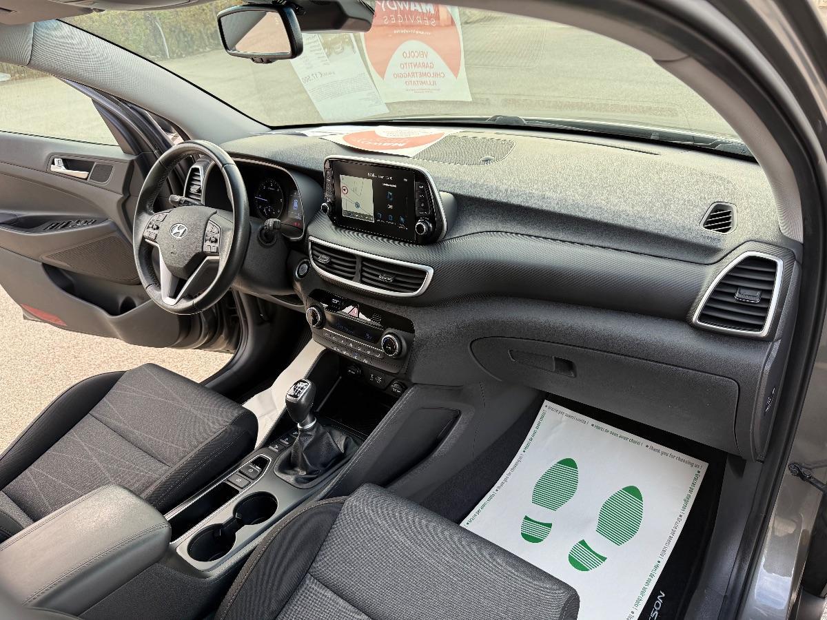HYUNDAI TUCSON 1.6 CRDI EXELLENCE PREMIUM PACK 2WD 115 C.V.