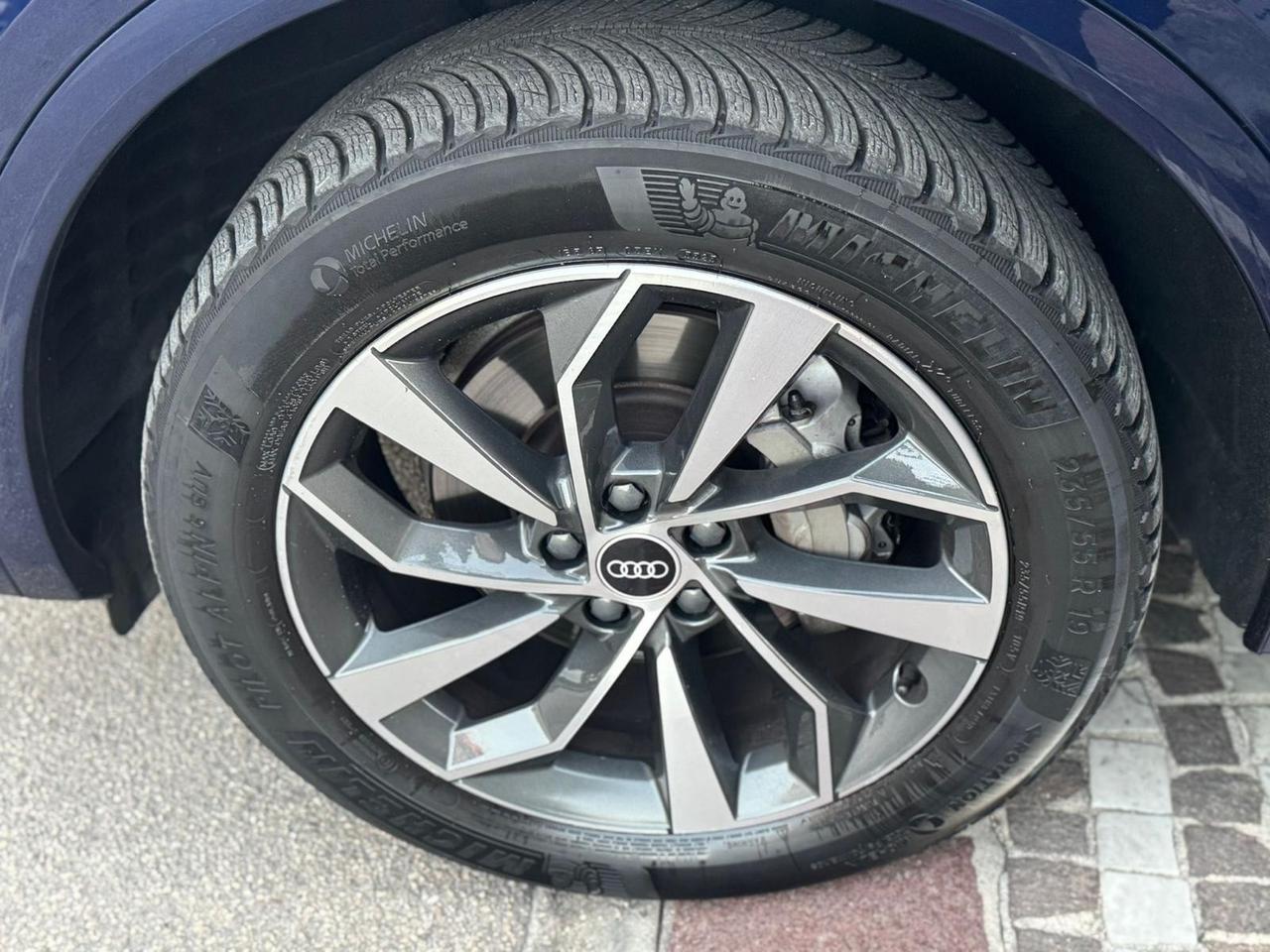 Audi Q5 SPB 40 TDI quattro S tronic line