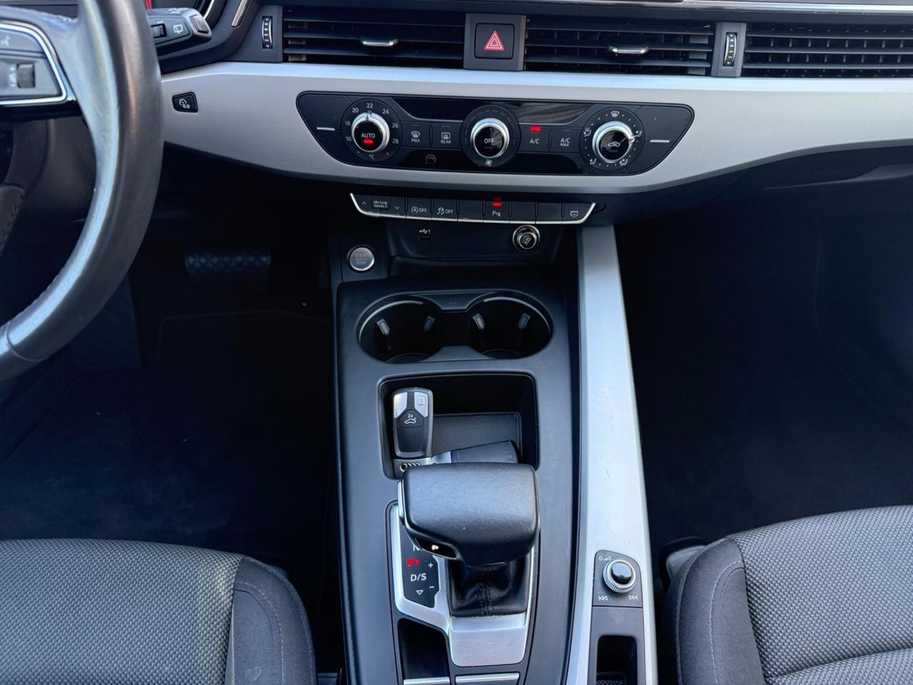 Audi A4 Avant 35 TDI/163 CV S tronic Business Advanced