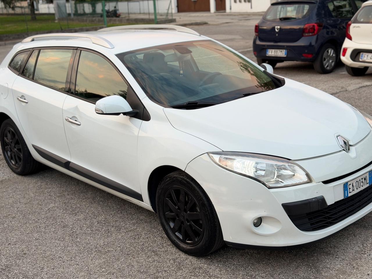 Renault Megane Mégane 1.5 dCi 110CV SporTour Confort
