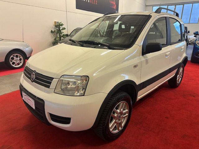 FIAT - Panda 1.3 mjt 16v 4x4 NEOPATENTATI