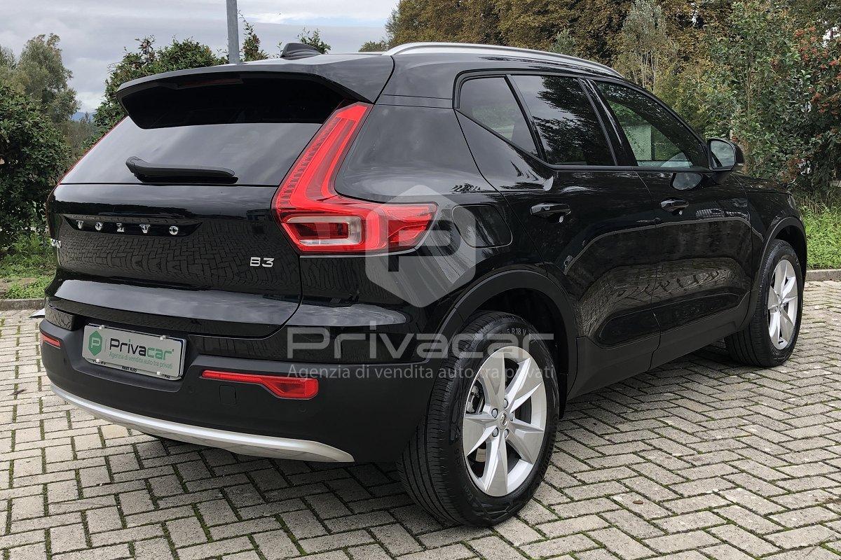 VOLVO XC40 B3 automatico Core