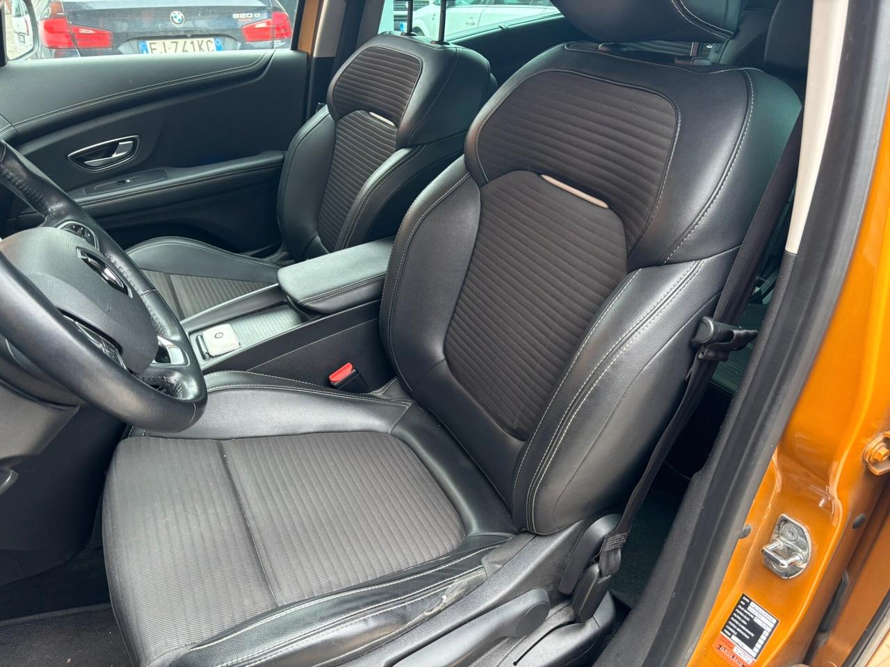 Renault Scenic Scénic dCi 8V 110 CV EDC Energy Bose